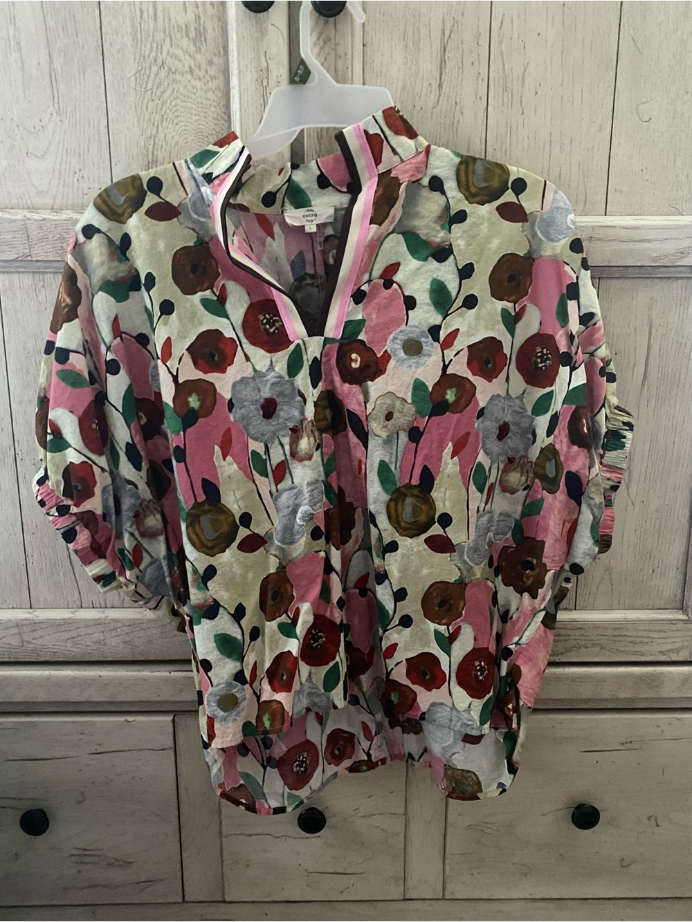 entro Pink Floral Button-Front Blouse with Multicolor Blooms